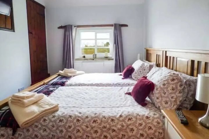Room 3 of 18