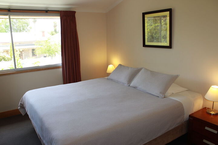 Room 2 of 19