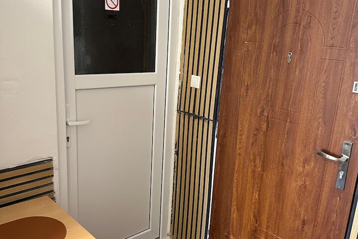 Room 17 of 25