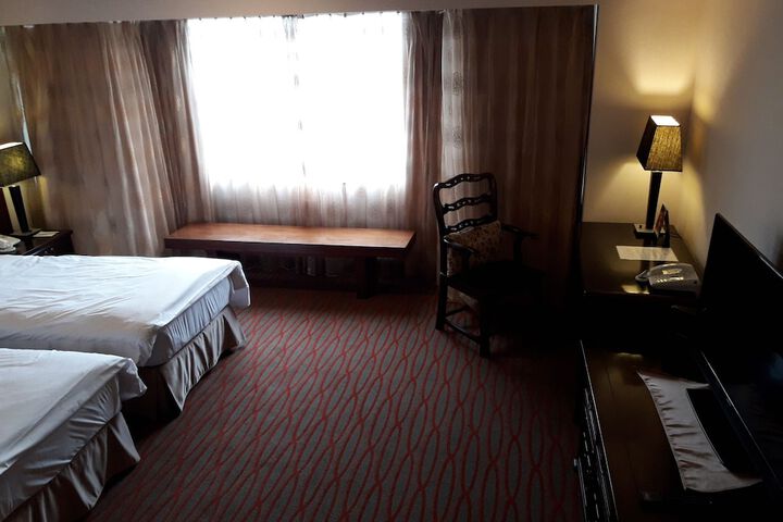 Room 13 of 51