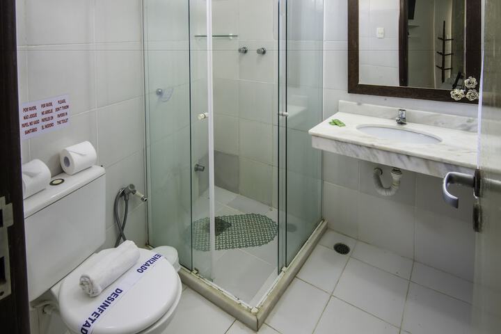 Clean Restrooms
