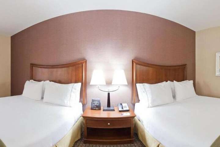 Room 7 of 22