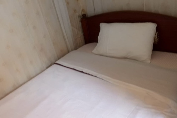 Room 8 of 14