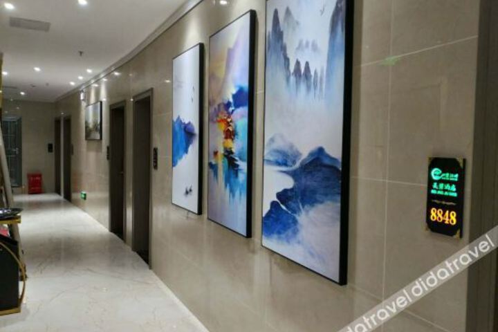 Hotel Interior 6 of 10
