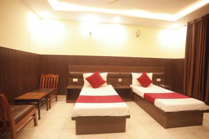 Room 30 of 46