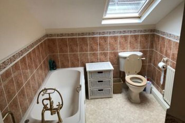 Room 2 of 11