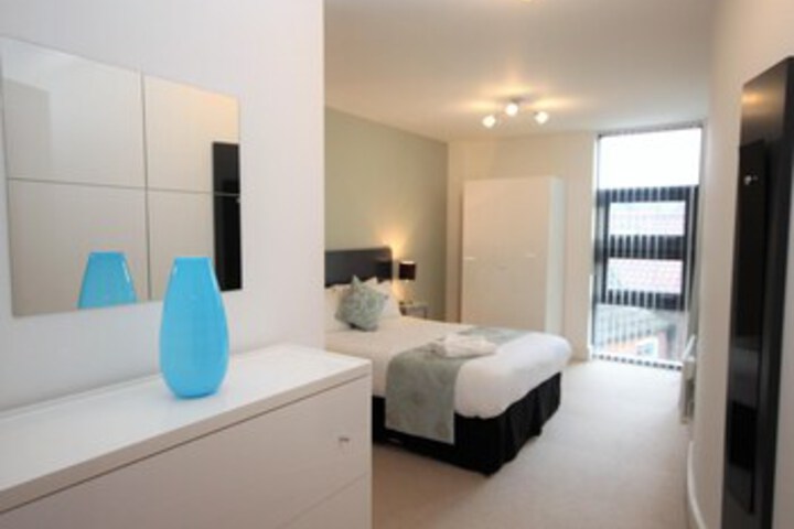 Room 105 of 141