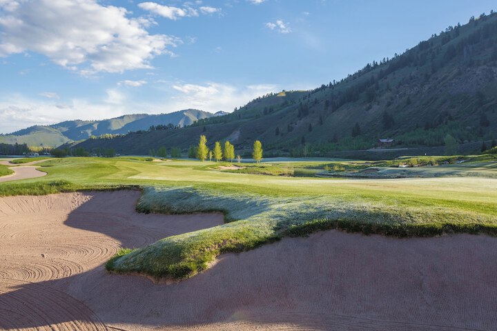 Golf 75 of 137
