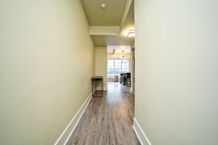 Room 18 of 448