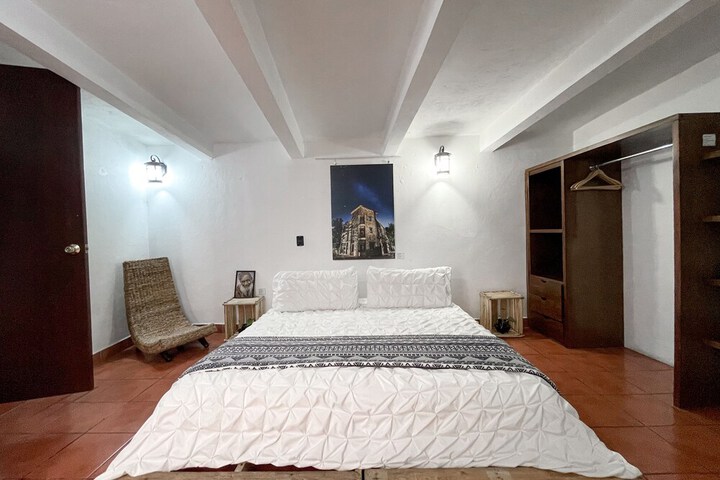 Room 11 of 41