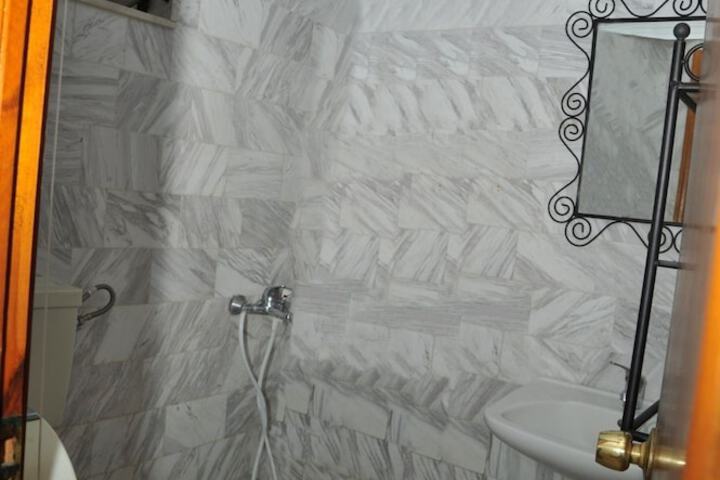 Room 36 of 57