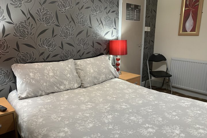 Room 9 of 23
