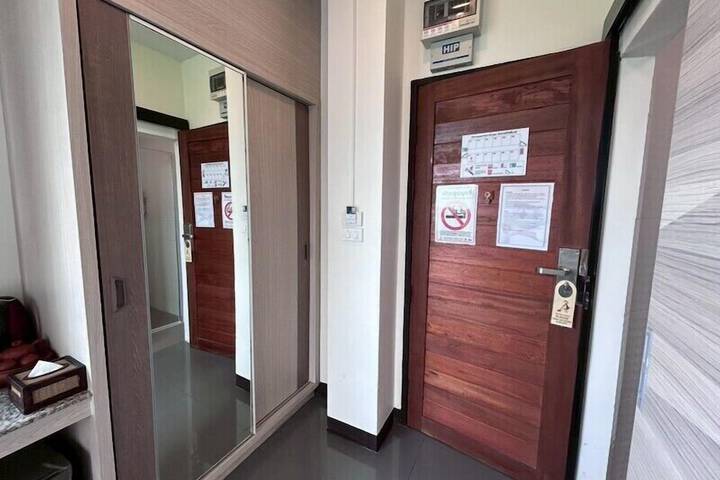 Room 15 of 30