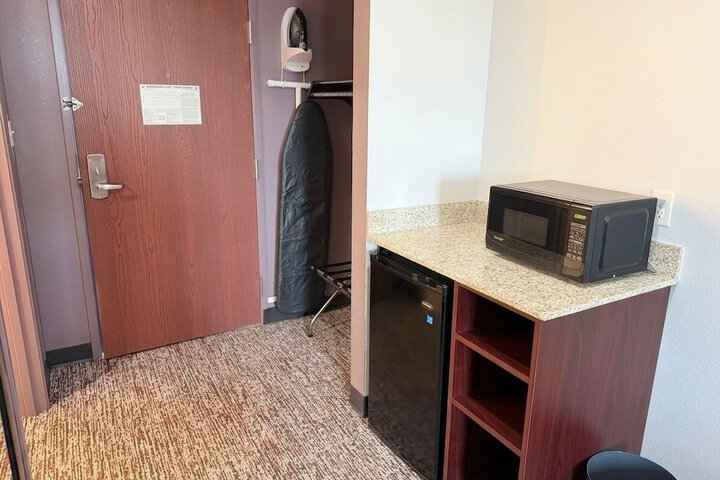 Room 7 of 14
