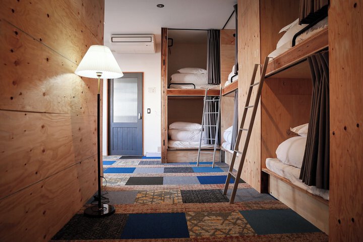 Room 22 of 34