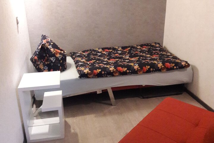 Room 18 of 77
