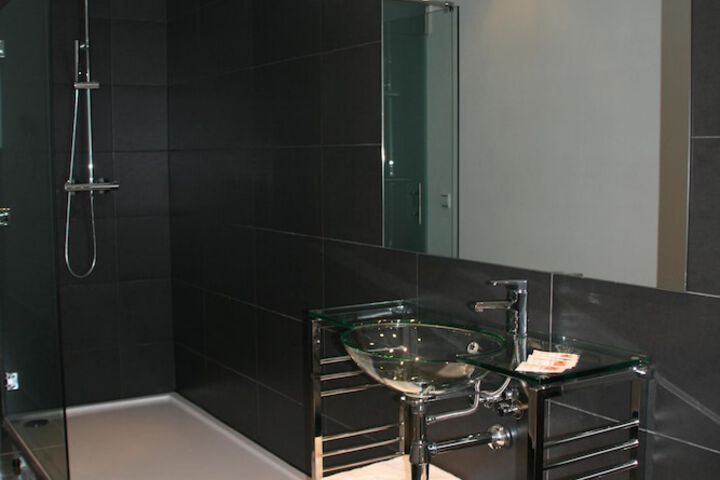 Room 40 of 60