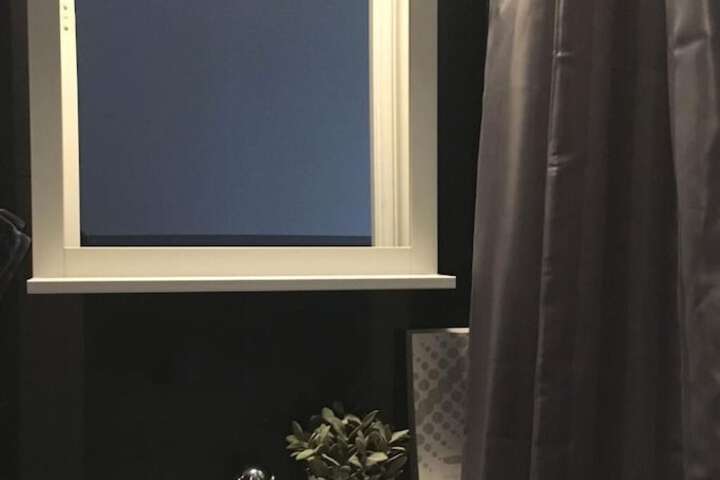 Room 14 of 30