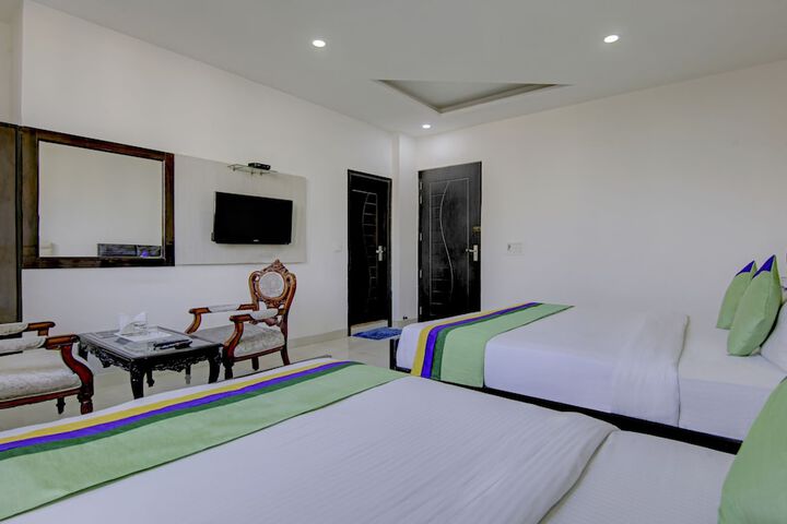Room 19 of 37