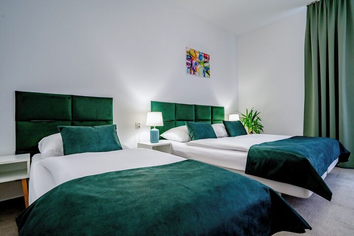 Room 40 of 75