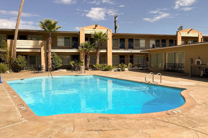 Photo of Studio 6 Vallejo Ca – Napa Valley Pool