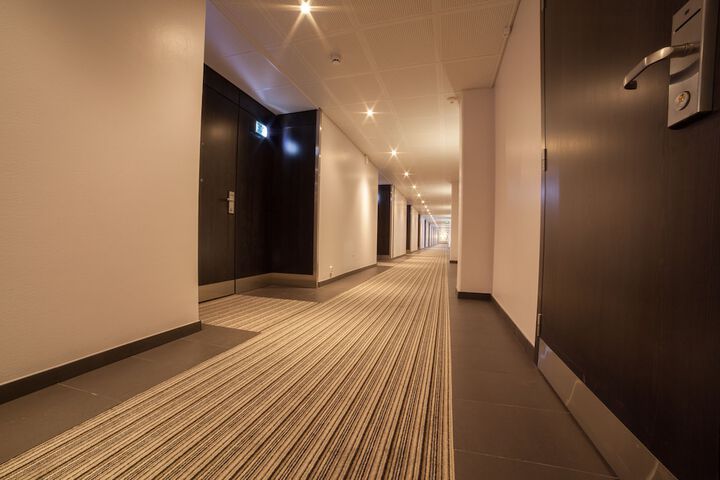 Ballroom/Hall 65 of 73