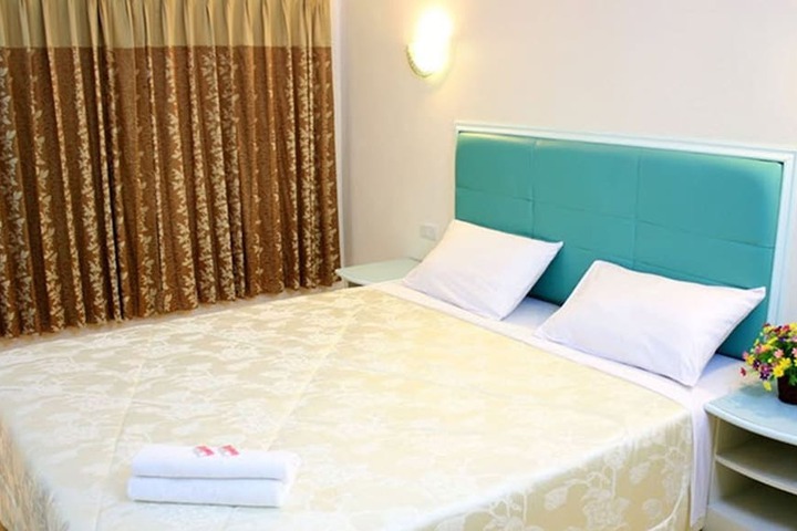 Room 3 of 19