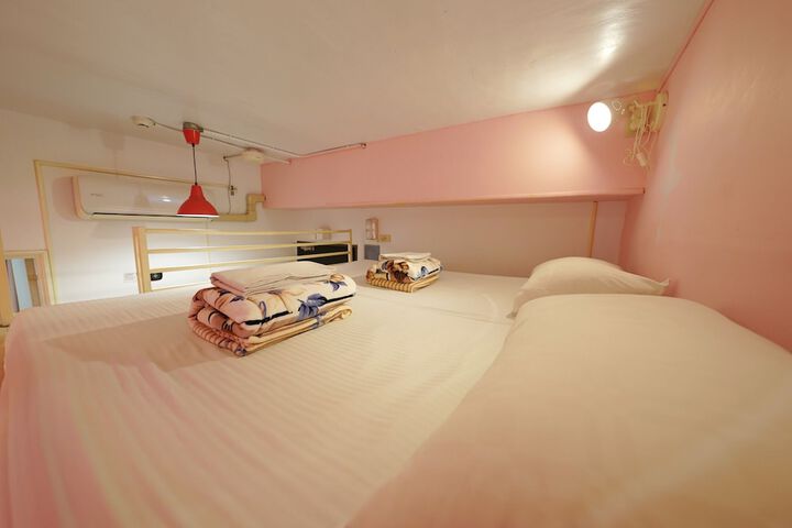 Room 16 of 45