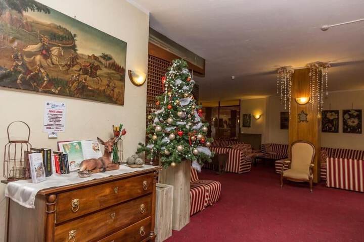 Hotel Interior 3 of 39