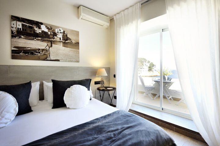 Room 8 of 36