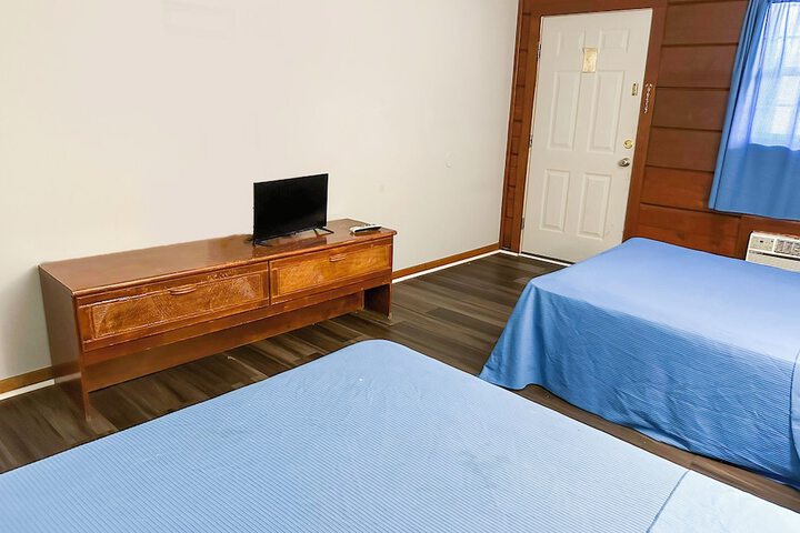 Room 15 of 43