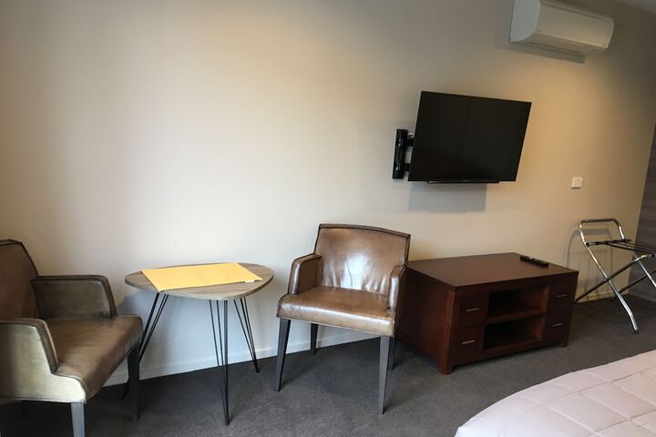 Room 11 of 56