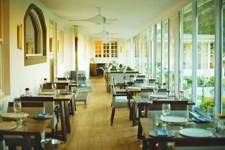 Dining 70 of 75
