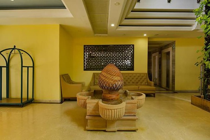 Hotel Interior 8 of 31