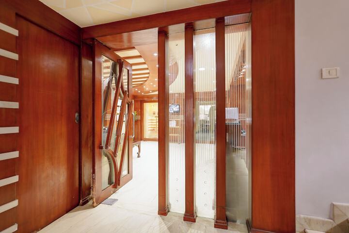 Hotel Interior 7 of 73