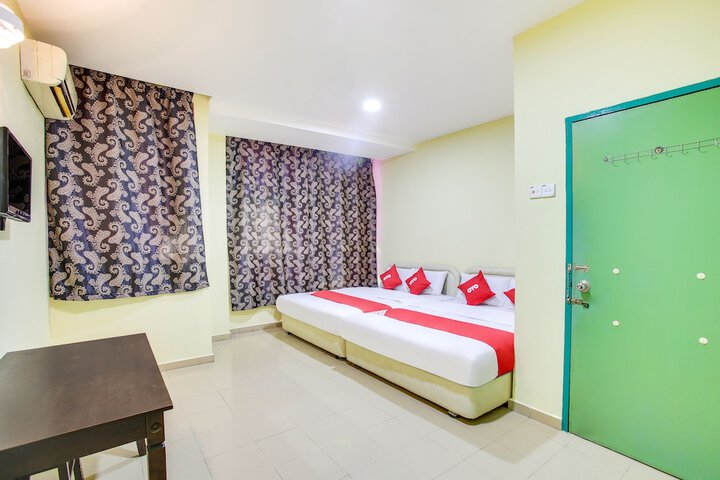 Room 14 of 21
