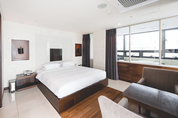 Room 109 of 151