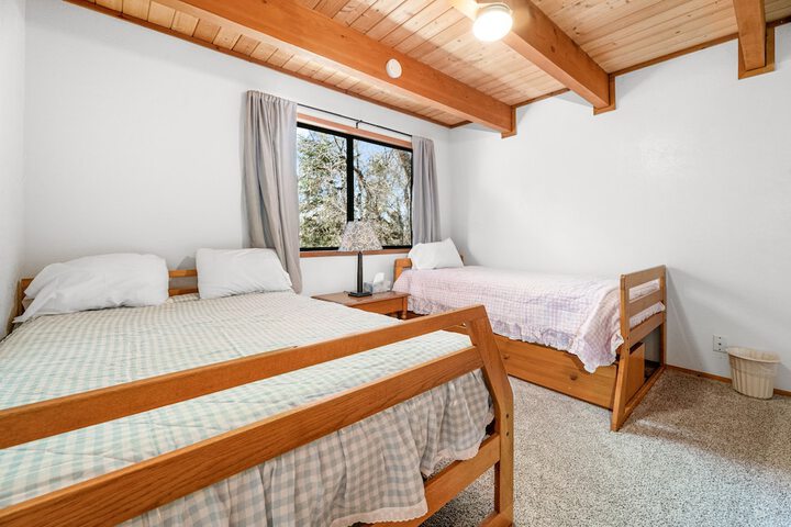 Room 6 of 21