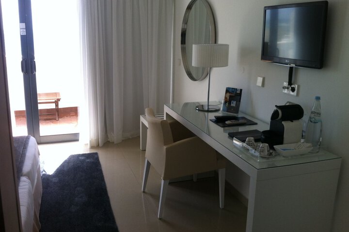 Room 51 of 112