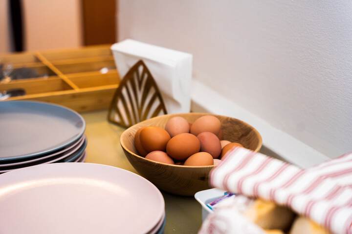 Dining 78 of 106