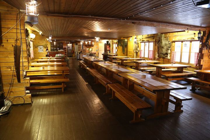 Dining 121 of 147