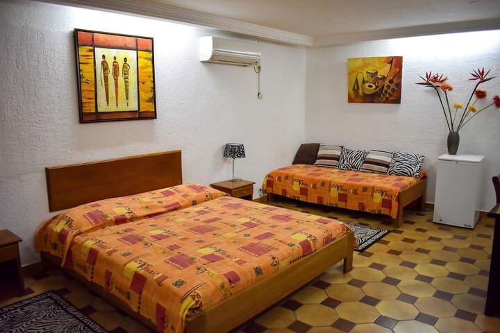 Room 4 of 5