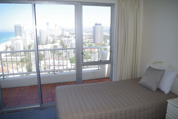 Room 7 of 66