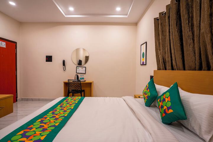 Room 8 of 32