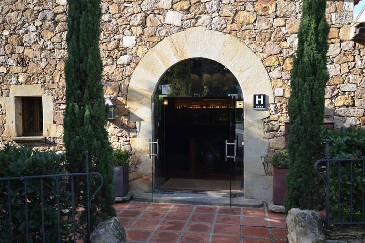 Hotel 64 of 72