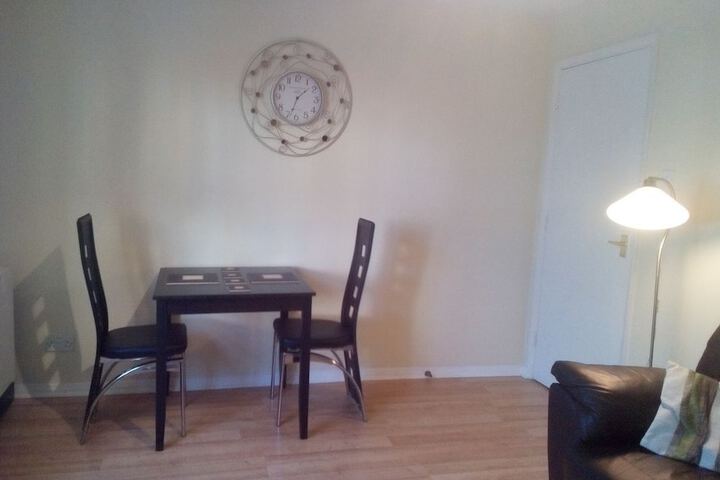 Room 7 of 28