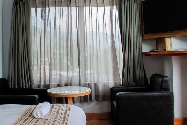 Room 6 of 35