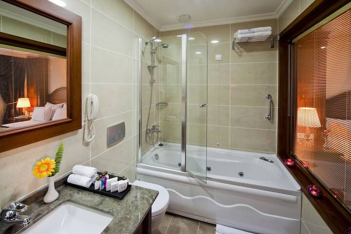 Clean Restrooms