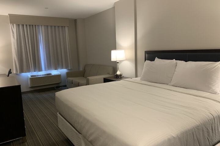 Room 2 of 21