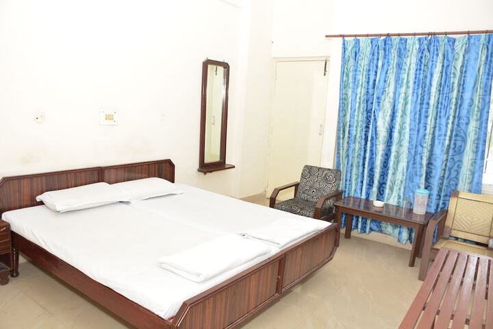 Room 5 of 21